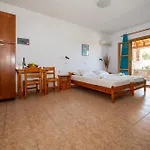 Aparthotel George Seaside Serviced & 4*