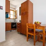 Aparthotel George Seaside Serviced &
