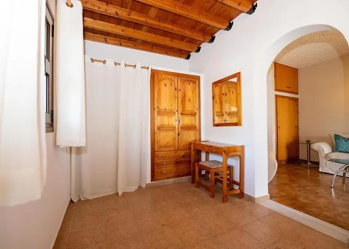 George Seaside Serviced & Apartmanhotel 3*