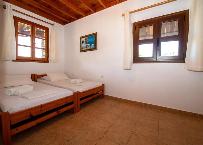 George Seaside Serviced & Apartmanhotel Pefki