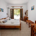 Aparthotel George Seaside Serviced & 4*