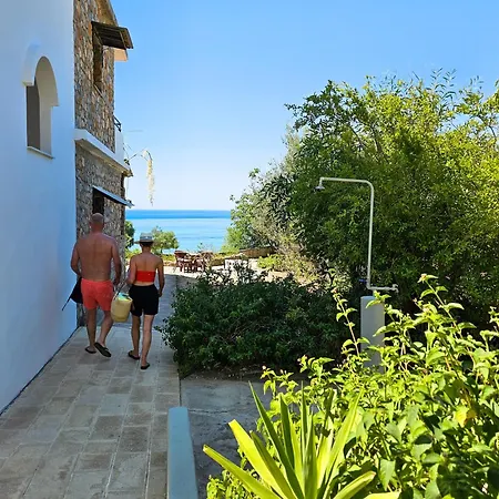Aparthotel George Seaside Serviced &
