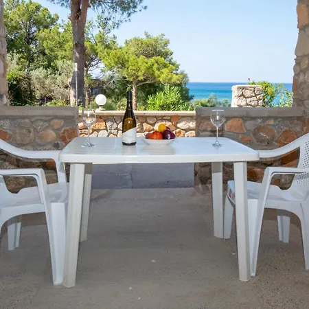 George Seaside Serviced &