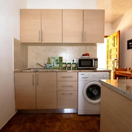 Apart Otel George Seaside Serviced & Pefki