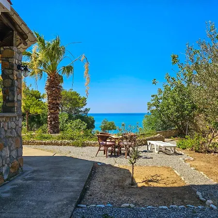 Apart-hotel George Seaside Serviced & Pefki