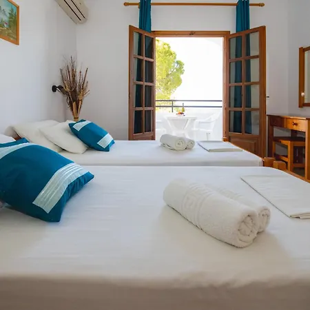 George Seaside Serviced & 3* Pefki