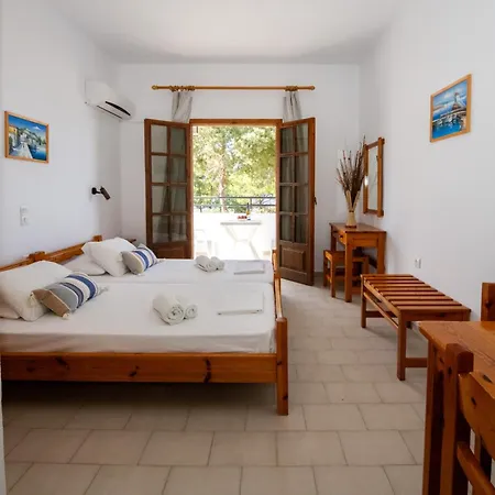 Apart-hotel George Seaside Serviced & 3*