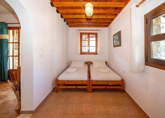 Aparthotel George Seaside Serviced & 3*