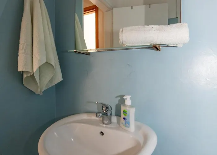 Aparthotel George Seaside Serviced & 3*