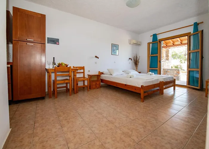 Aparthotel George Seaside Serviced & 3*