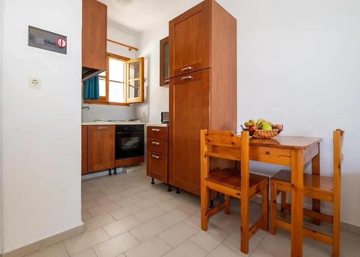 Aparthotel George Seaside Serviced &